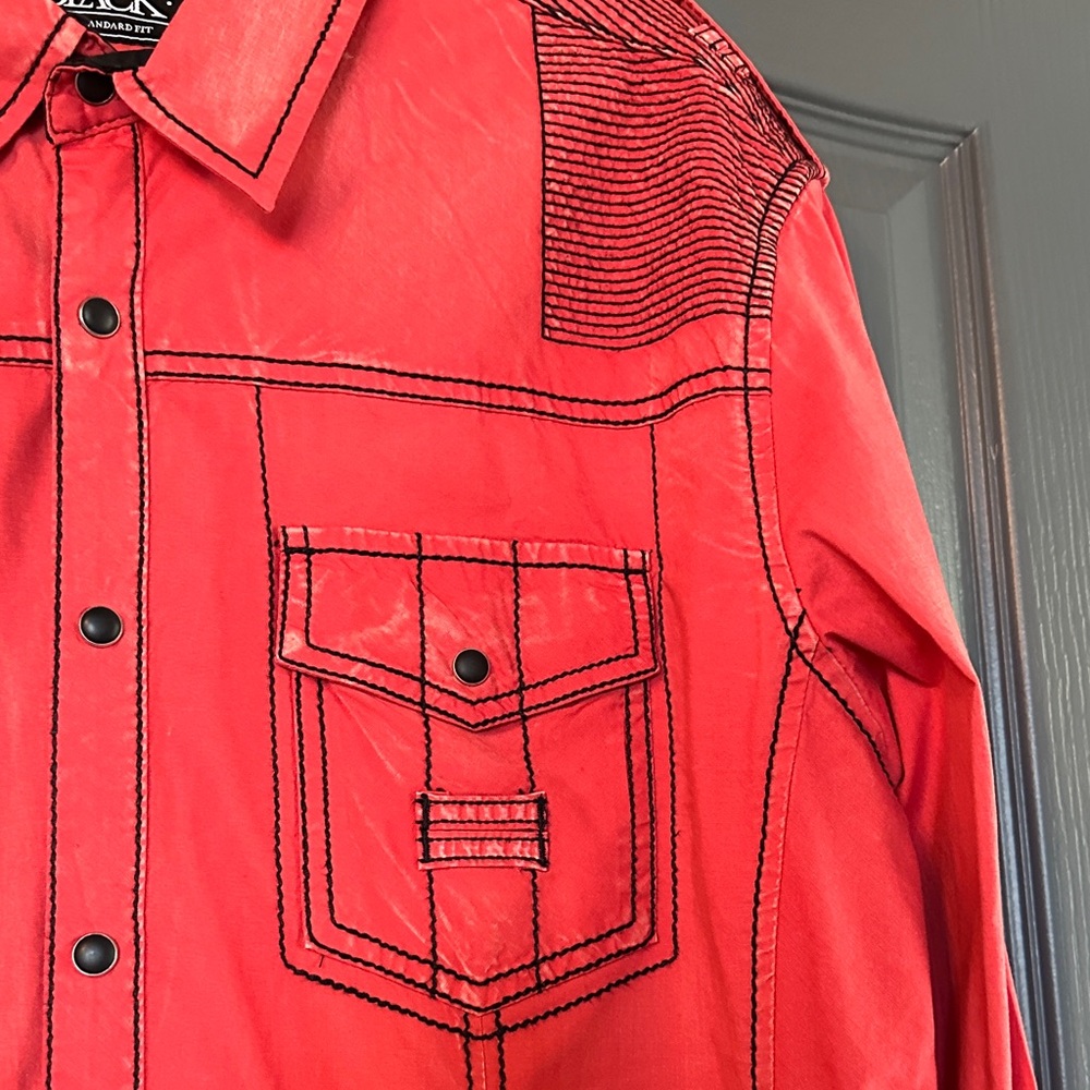 Buckle Black Vibrant Red Long Sleeve Shirt Large - Picture 3 of 9